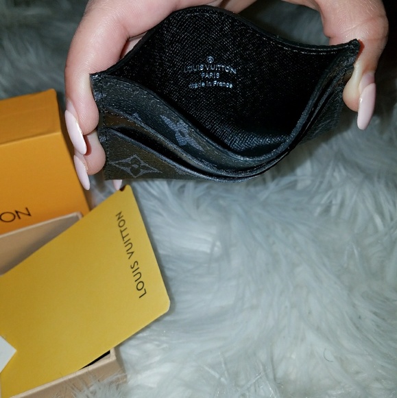 Lv Card Holder (PORTE CARTES DOUBLE) - Picture 3 of 8
